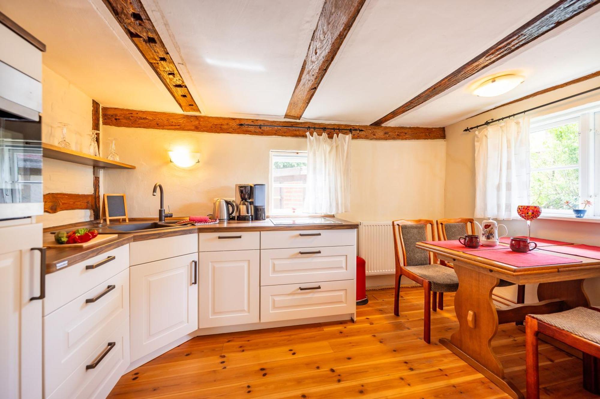 Hexenhaus Auf Ruegen Appartement Rappin Buitenkant foto
